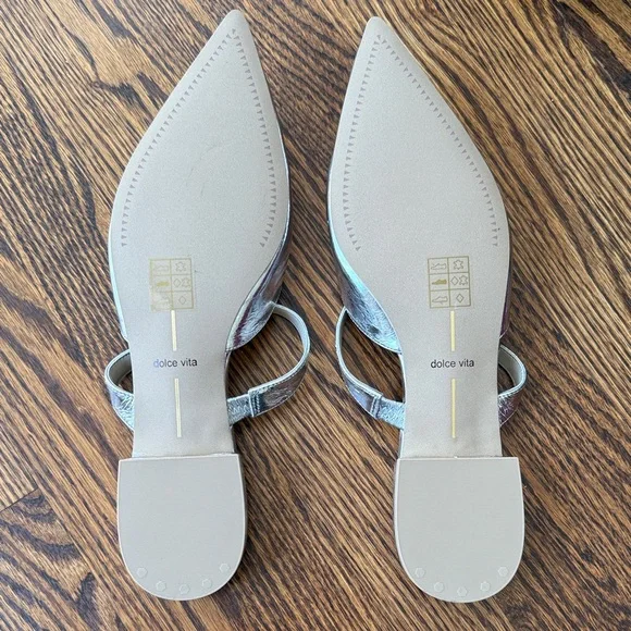 B12 Dolce Vita Women’s 10W Kanika Low Wide Metallic Silver Mules - Picture 4 of 6